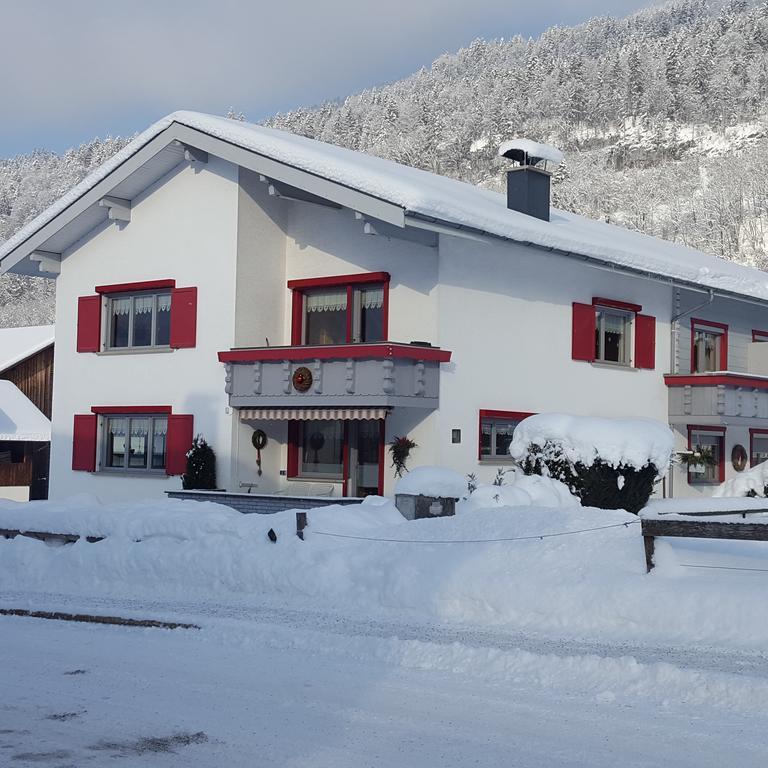 Appartements Gaestehaus Monika Bezau Exterior foto